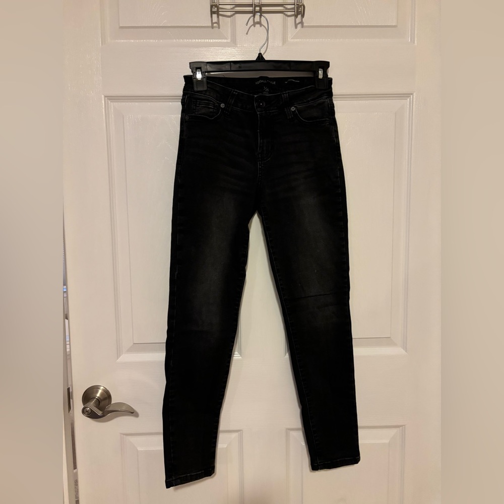 Black washed jeans | Used- like new | Size 1 | Kendall & Kylie